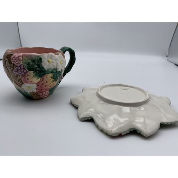 Fitz And Floyd 1991 White Flowers w/ Berries Steam Leaves TeaCup & Saucer 2 set - Picture 12 of 12